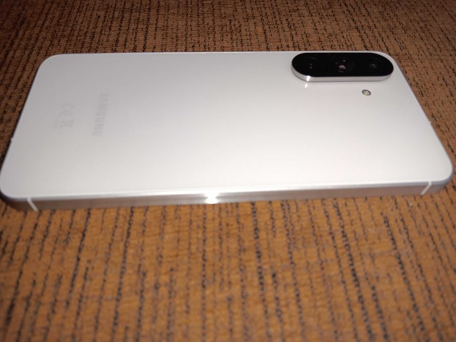 Самсунг А56 с гаранция