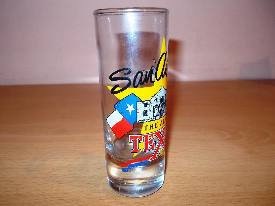 Сувенирни чашки от различни градове