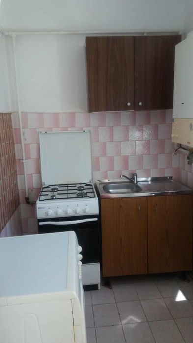 Ofer spre inchiriere garsoniera confort 1