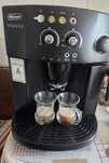 Expresor DeLonghi magnifica