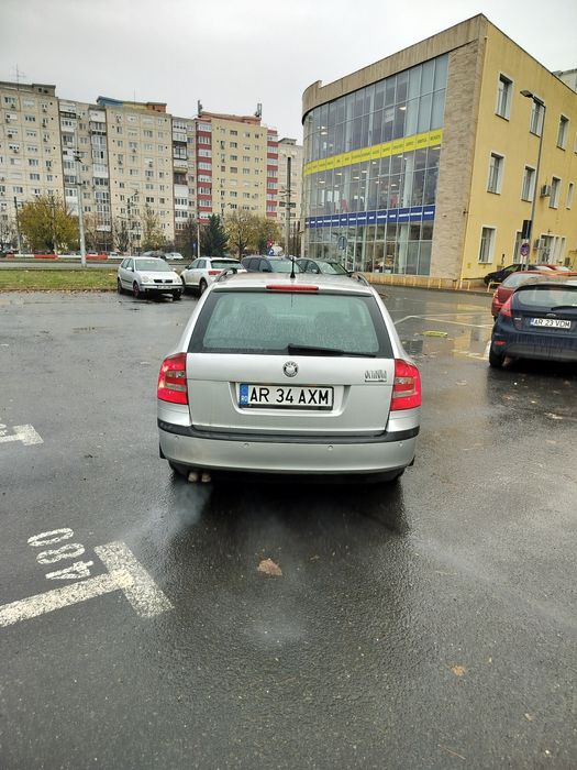 Vând Skoda Octavia 2
