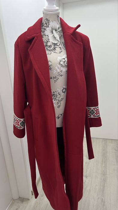 Palton cu detalii traditionale din lana si casmir Melor