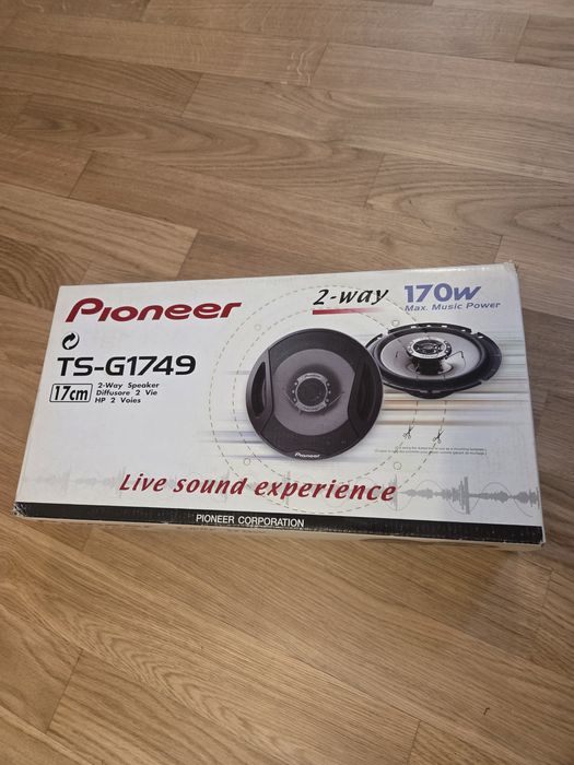 Boxe auto Pioneer TS-G1749 noi in cutie