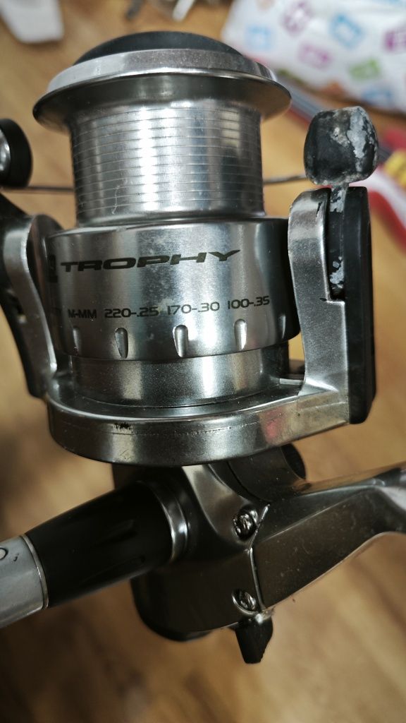 Въдица spro с макара zebco.