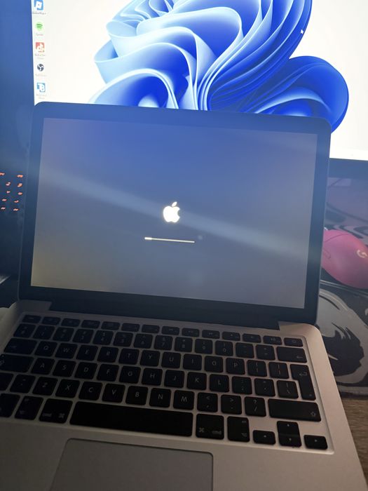 MakBook pro retina 2015 13-inch i7