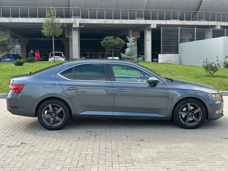 Skoda Suberb 1.6tdi Automat DSG 10500€
