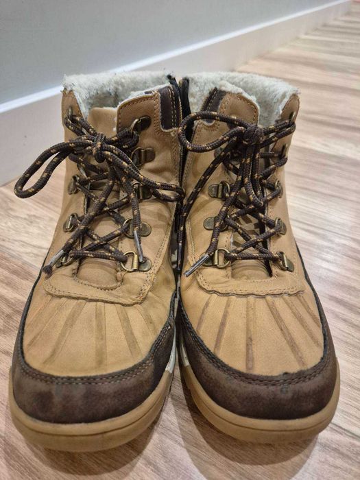 Зимни топли обувки. Номер 39