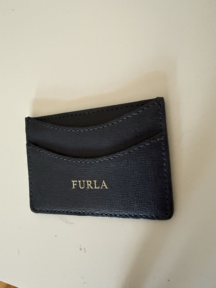 Кард холдър Furla нов
