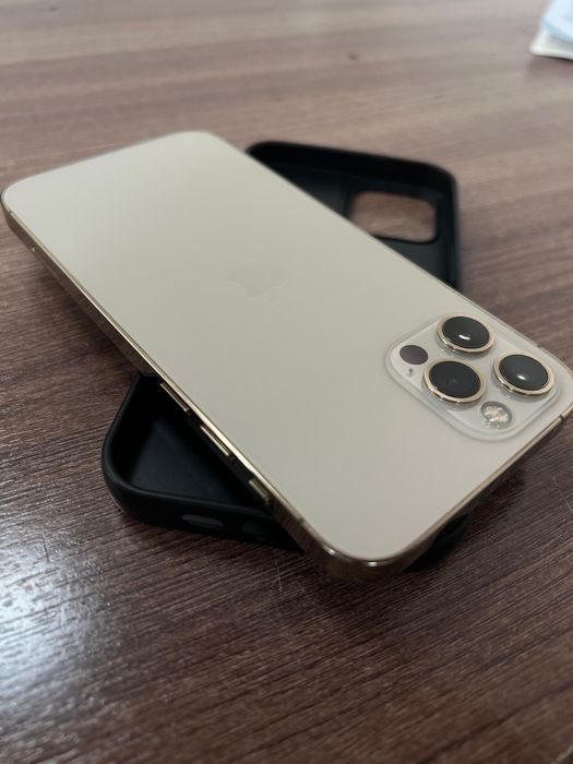 Iphone 12 pro prodam