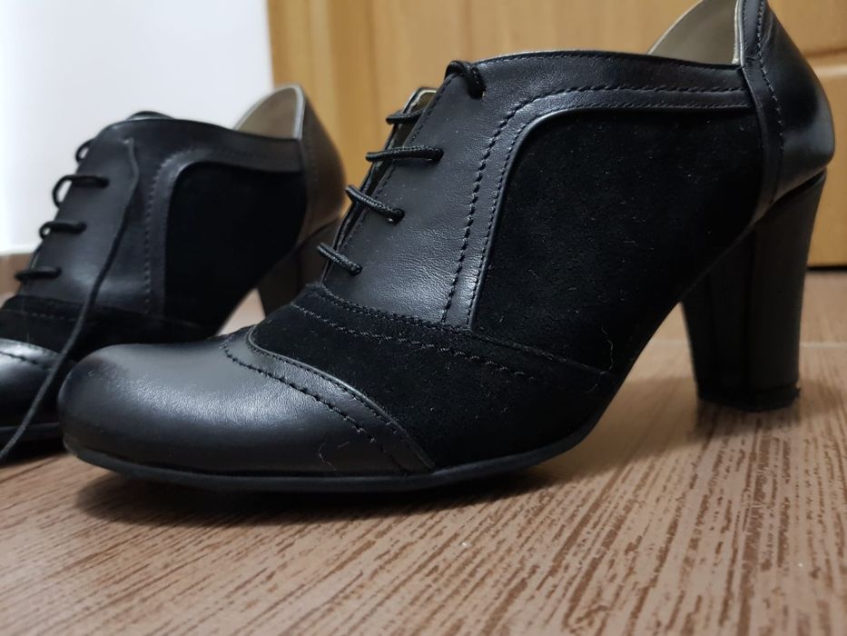 Vând Pantofi noi piele nr.36