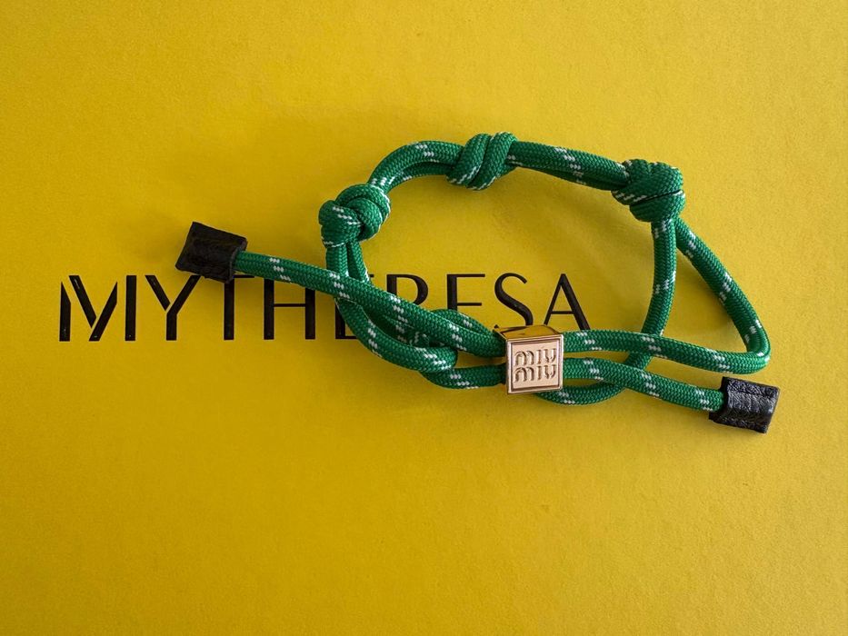 Гривна/charm miu miu в зелено