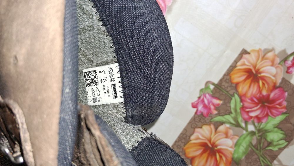 Bocanci Meindl trekking drumeție