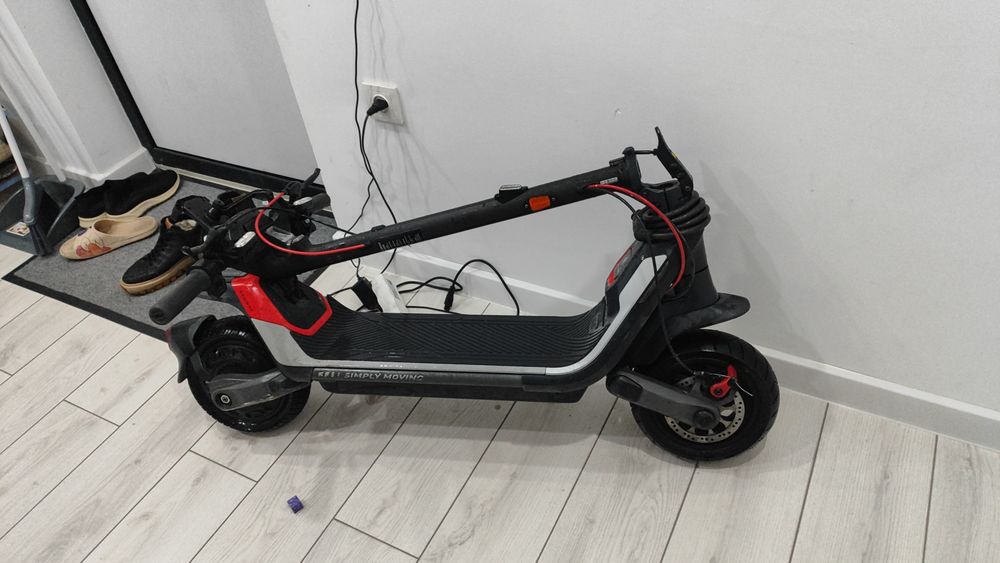 Обмен на монитор 5к 32". (Ninebot P100S)