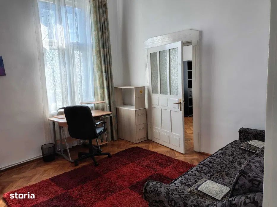 Apartament cu 3 camere,76mp,  Centru