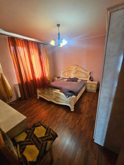 Teren 679 mp  si casa in  Rm Valcea  Copacelu