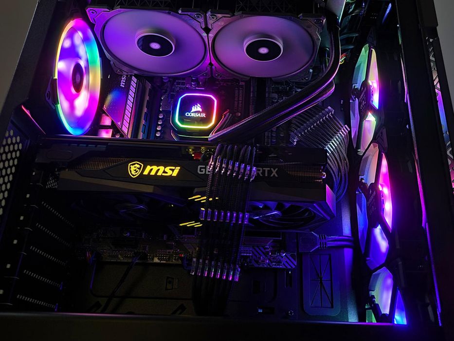 Компютър G:RIGS Prometheus + монитор ASUS + razer слушалки,клавиатура