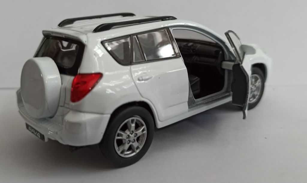 Macheta Toyota RAV4 MK3 2005 - Welly 1/36