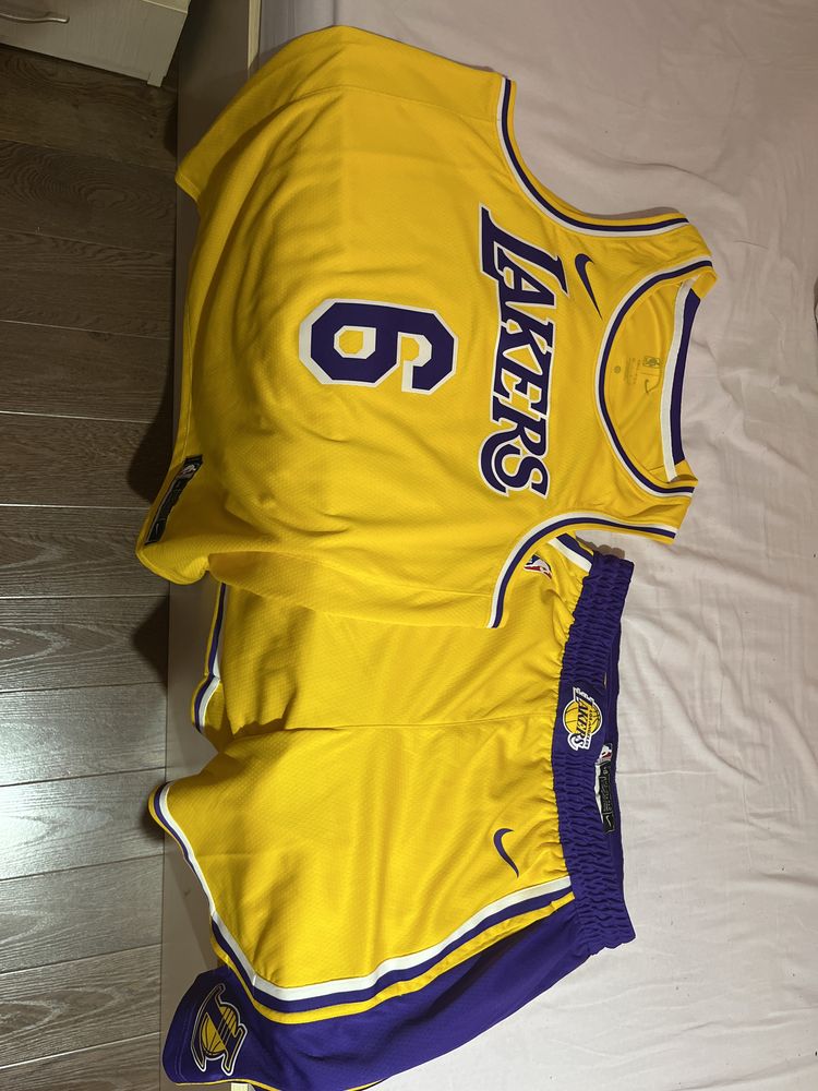 Lakers Maieu si pantaloni scurti