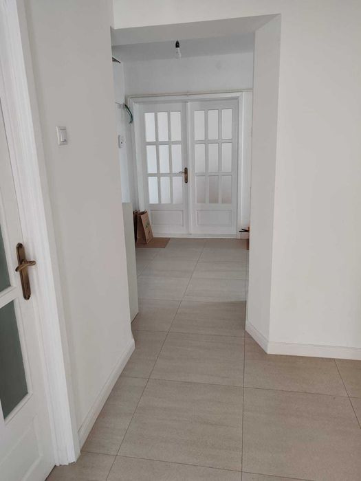 Apartament 3 camere decomandat, Calea Bucuresti-Piata Centrala-Vodaf