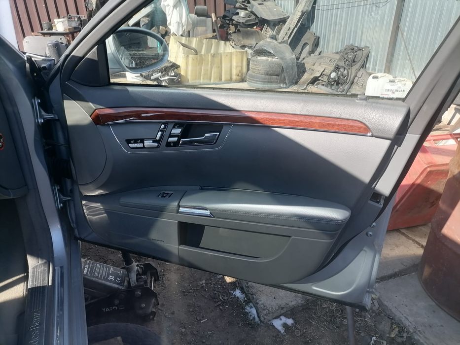 Fete de uși Mercedes w221 impecabile