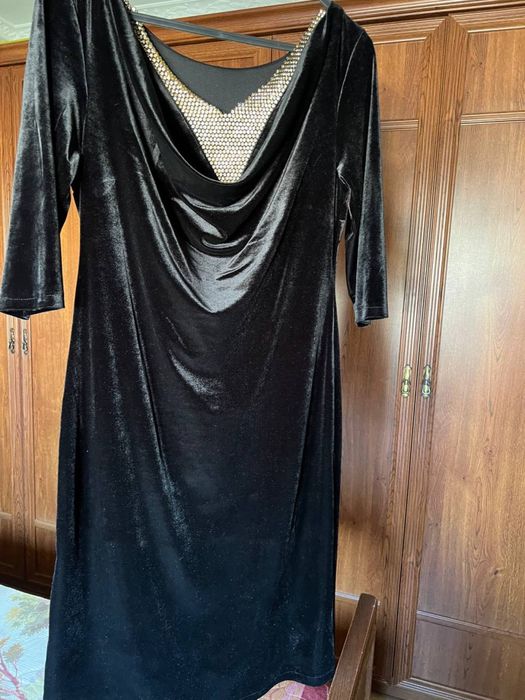 Продаётся вечернее платье