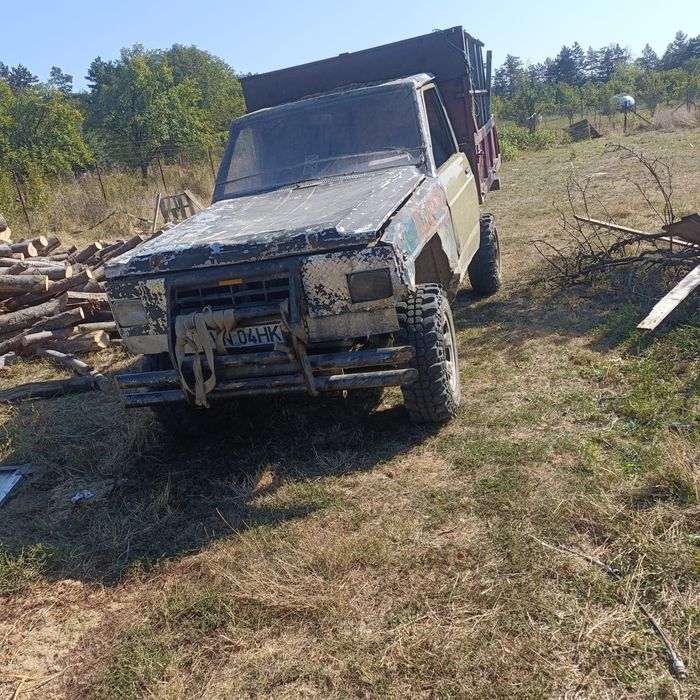 Vând Nissan patrol
