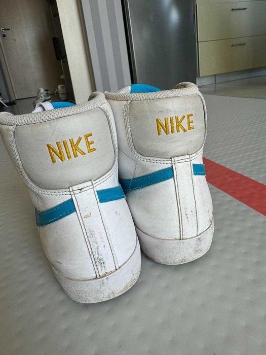 маратонки nike 37