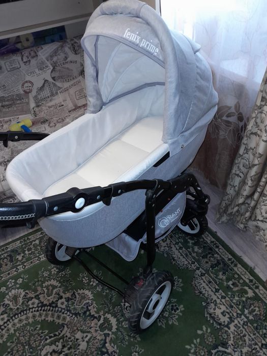 Продам детскую коляску