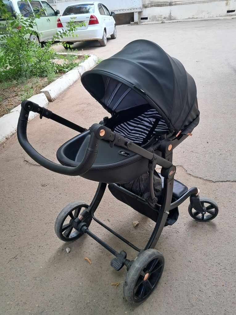 Продам оснащеную коляску
