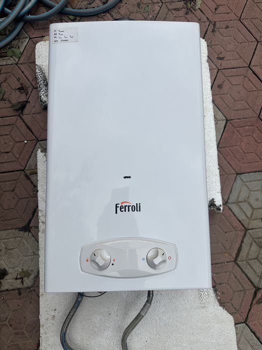 Vând instant pe gaz