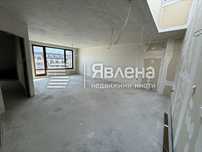 Просторен 4-стаен апартамент със спираща дъха глед