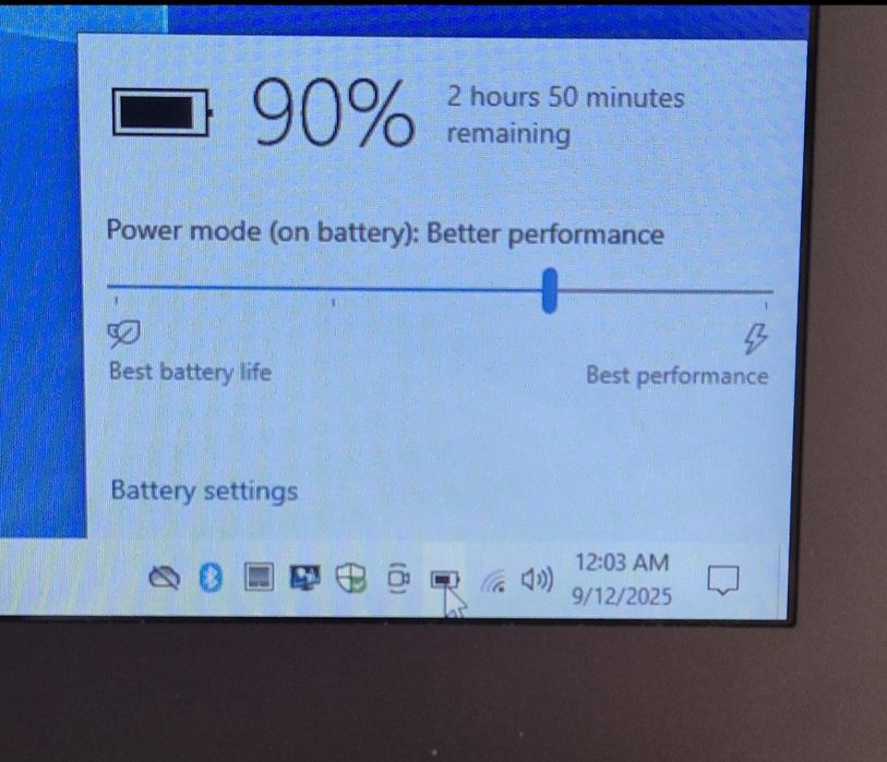 vand laptop Asus UX31E..14"..i5..Ssd 128 Gb..f. subtire..carcasa metal