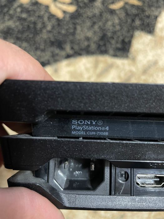 Ps 4 pro.