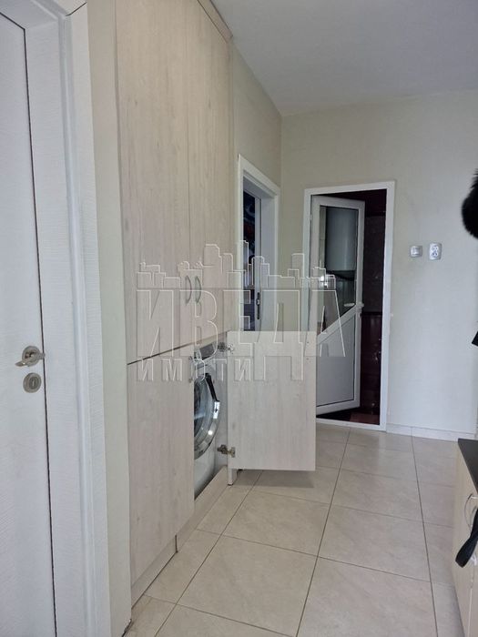 Продава се Двустаен апартамент в Варна, Цветен квартал - 64 кв.м за 1922 €/кв.м - Снимка #7