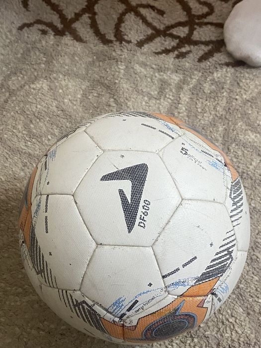 продаю мяч ориг брал сам за 12к