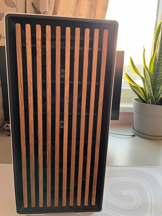 Гейминг/работен компютър – Ryzen 7 7800X3D + RX 6800 XT