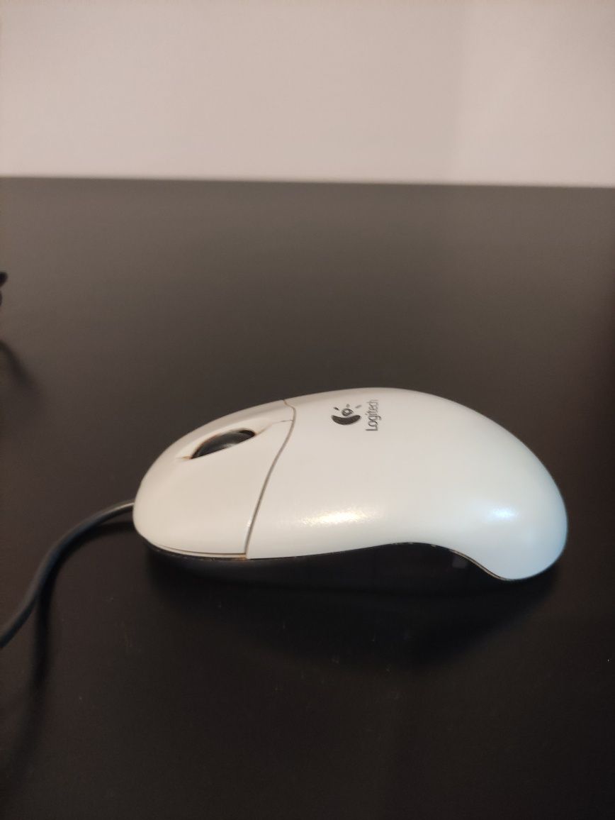 Мишка за компютър Logitech