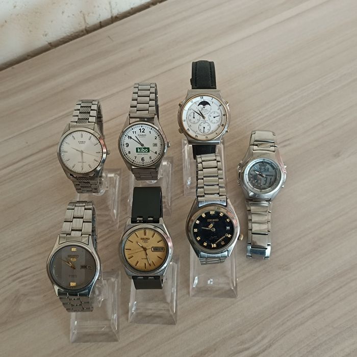 Японски ръчни часовници Seiko и Casio