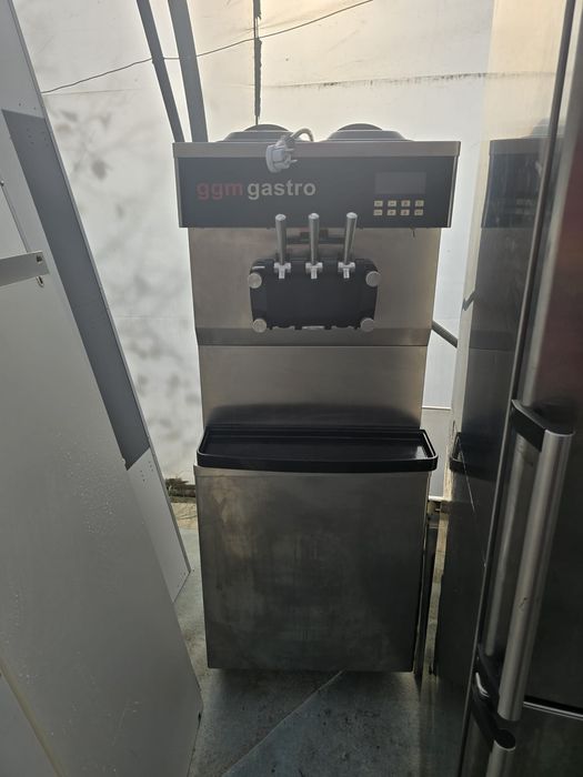 Mașină înghețată profesională GGM Gastro SEMB40 – 26-30 L/h, 220V,