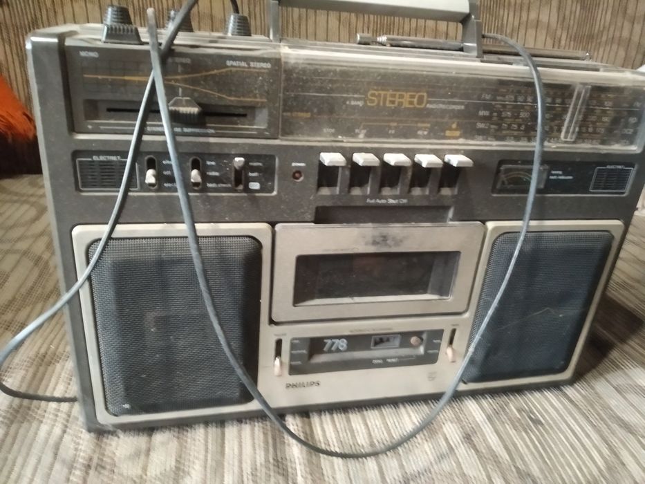 Касетофон Филипс 788 работещ