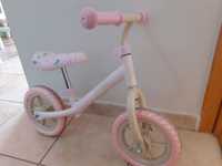 Bicicleta de echilibru pt fetite