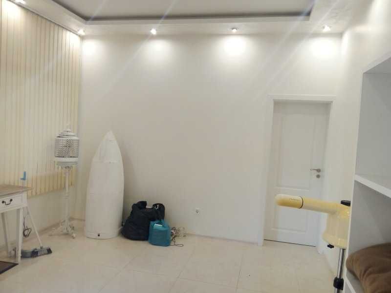 Дава се под наем Офис в Бургас, Възраждане - 30 кв.м за 275 € - Снимка #3