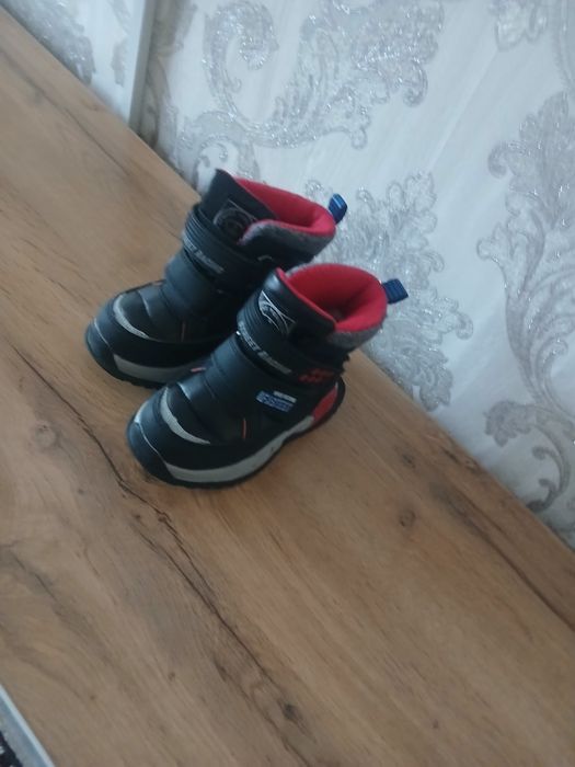 Продам зимнии сапожки в идеальном состоянии