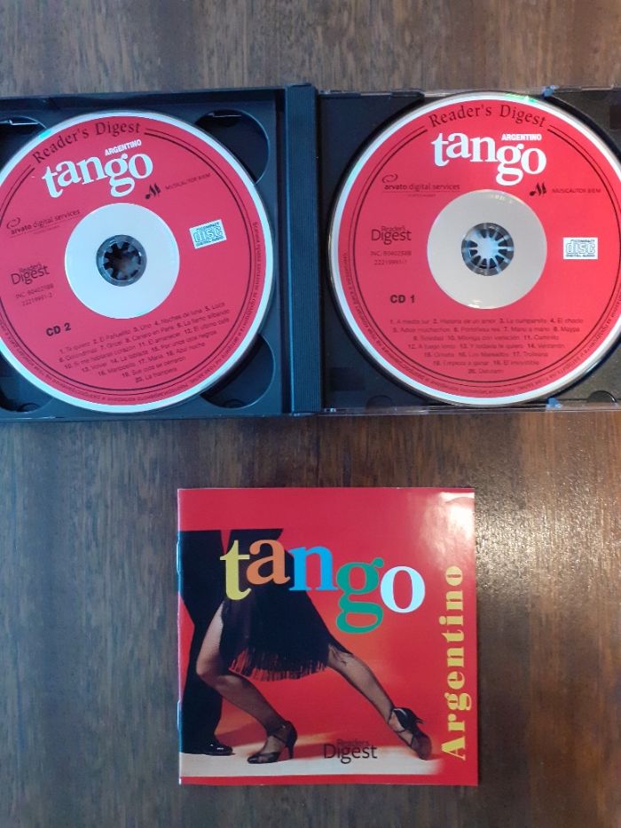 CD албум от 3 броя CD и книжка – „Аржентинско танго“