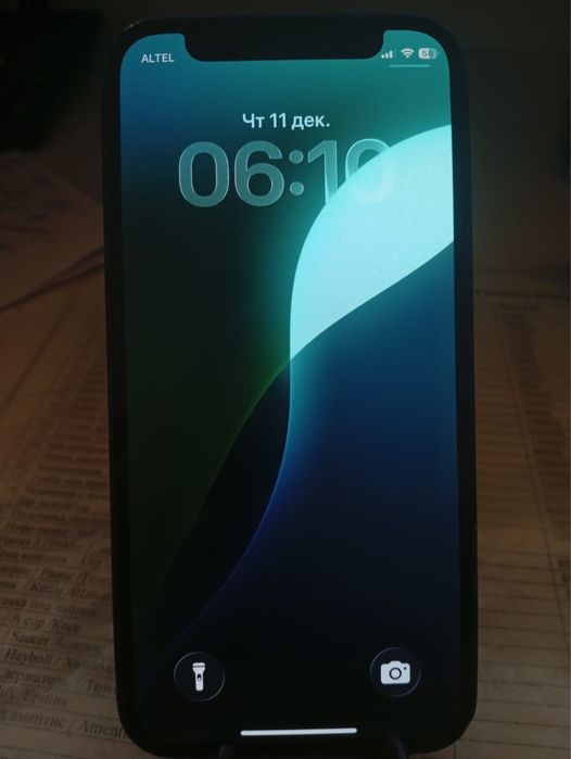 Срочно продам 12 мини айфон