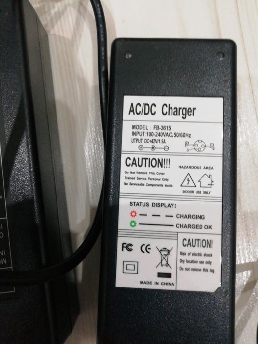 Incarcator 42V 1.5Ah cu mufa jack