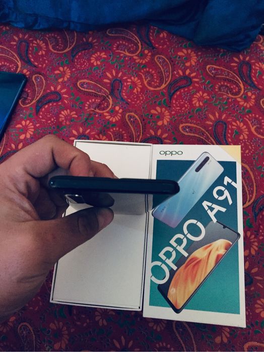 Oppo 8/128 srochna sotiladi
