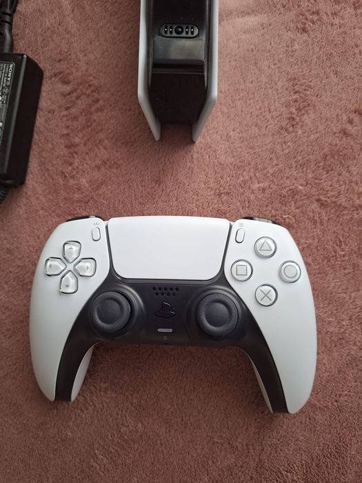 Controller ps5 alb origonal si dualsense charghing sony