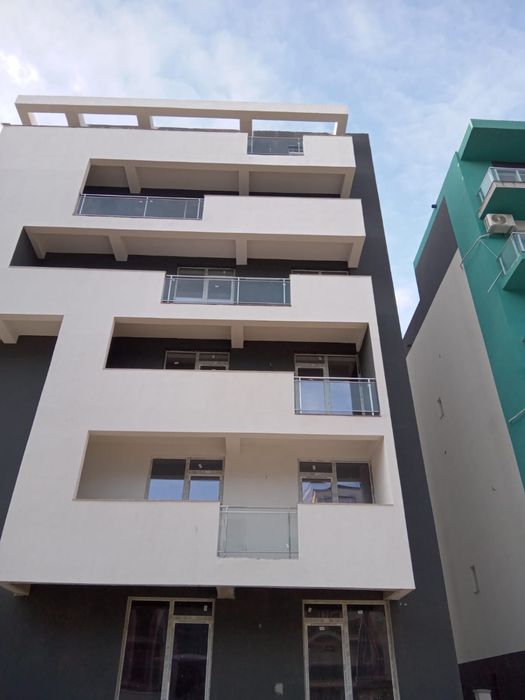 Inox si sticla securizata