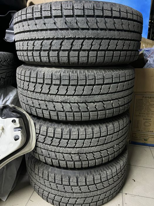 Шины с дисками.